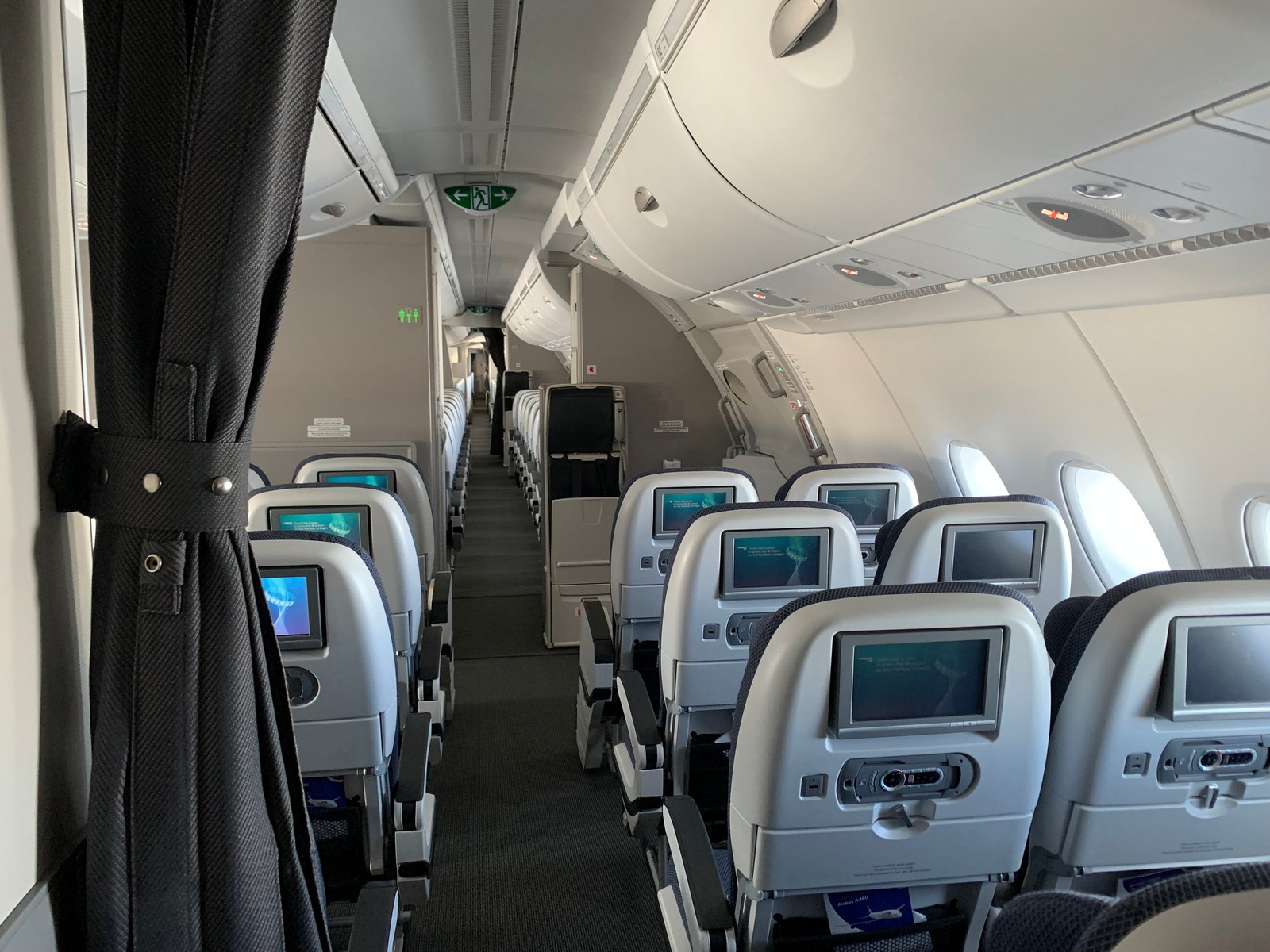 Economy Class im Upper Deck des Airbus A380 | meilenoptimieren.com