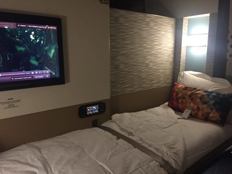 etihad first class apartment bett 1