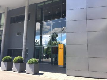 lufthansa first class terminal frankfurt nebeneingang