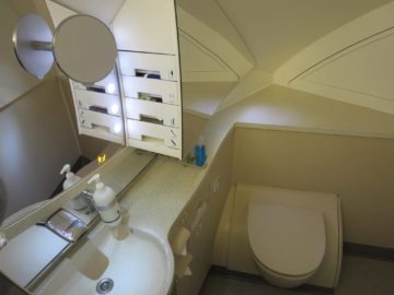singapore airlines business class a380 bad 1