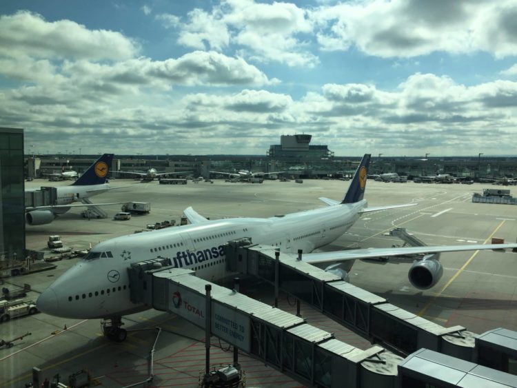 lufthansa first class boeing 747 8 gate