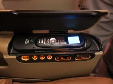 singapore airlines business class a380 bedienelemente 1