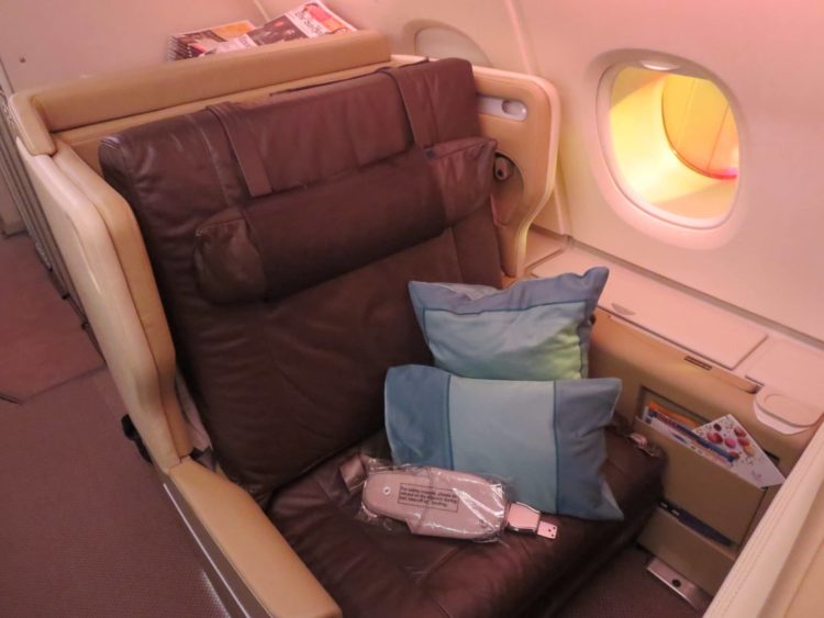 singapore airlines business class a380 sitz 1