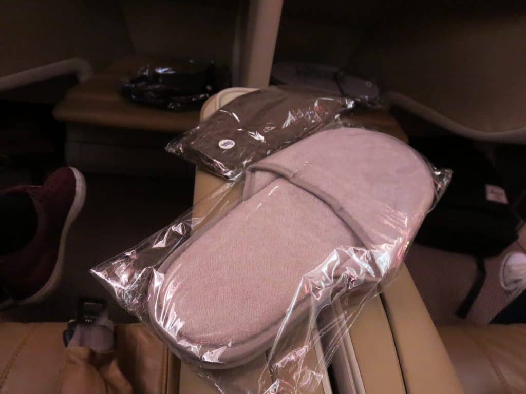 singapore airlines business class a380 slipper