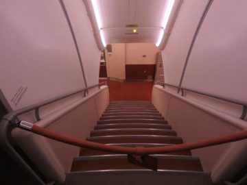 singapore airlines business class a380 treppe 2