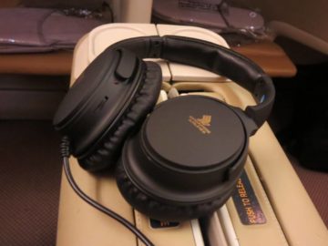 singapore airlines business class a380 entertainment kopfhorer