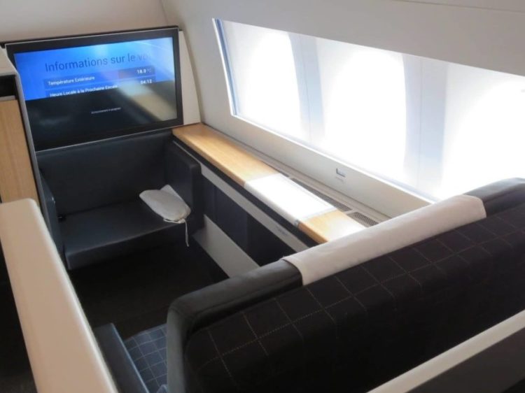 Swiss First Class Boeing 777 300er Sitz 4 1140x641