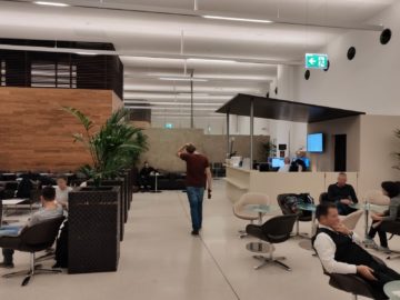 air lounge wien blick richtung ausgang