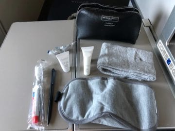 british airways business class boeing 747 amenity kit ausgepackt