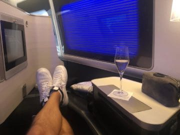 british airways first class boeing 777 fussablage