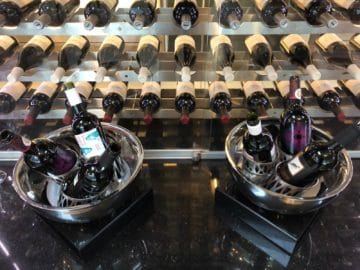 british airways galleries club lounge london heathrow terminal 5 b gates rotweine