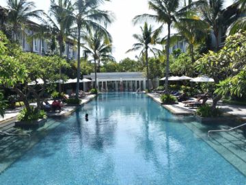 hilton garden inn bali pool