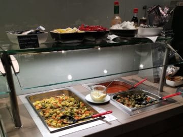 hugo junkers lounge duesseldorf buffet5