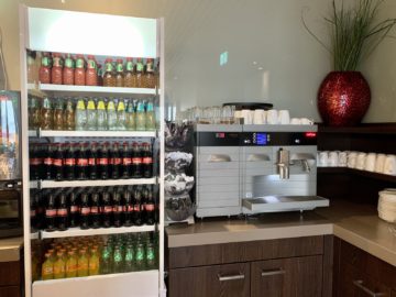 hugo junkers lounge duesseldorf buffet8