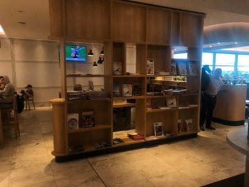 qantas business lounge brisbane auswahl zeitschriften