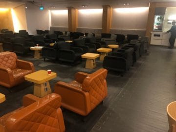 qantas lounge singapore sessel rot