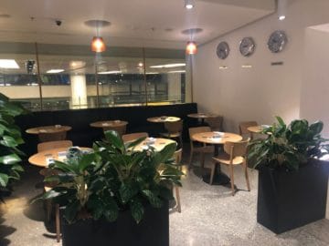 qantas lounge singapore tische stuehle