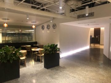 qantas lounge singapore weg zu den duschkabinen
