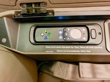 singapore airlines suites class 380 800 ife controller 1