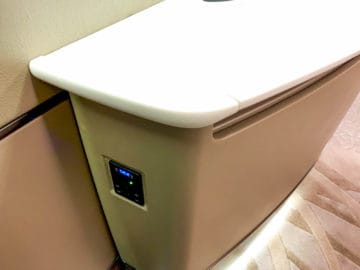 singapore airlines suites class 380 800 stromanschluss 2