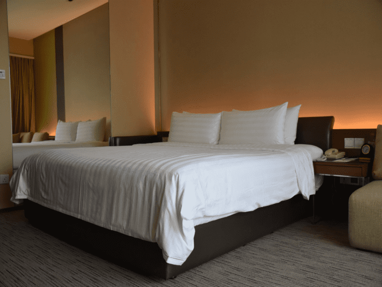traders hotel kuala lumpur club room kingsize