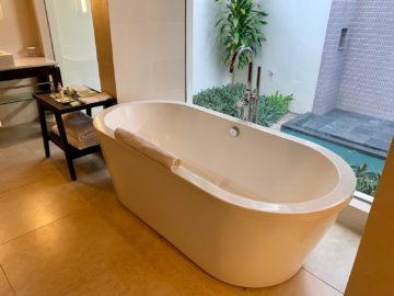 hilton seychelles labriz beach villa bad 3