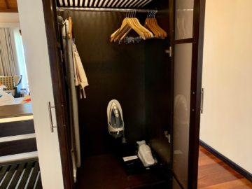 hilton seychelles labriz beach villa schrank 2