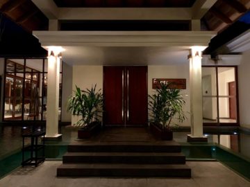 hilton seychelles labriz portobello eingang