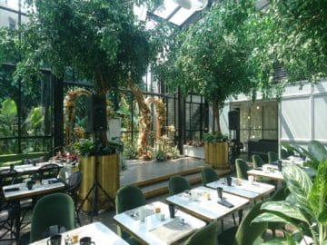 jw marriott surabaya fruehstueck aussenbereich