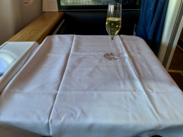 swiss first class a340 300 mittagessen 1