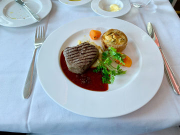 swiss first class a340 300 mittagessen 8 e1573918813916