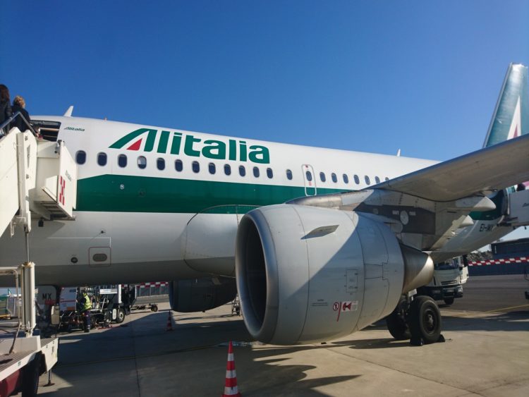 alitalia flugzeug