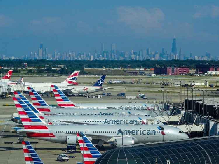 American Airlines Chicago Unsplash