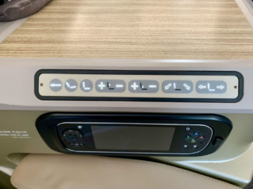asiana business class a350 900 sitzkontrollen ife controller 1