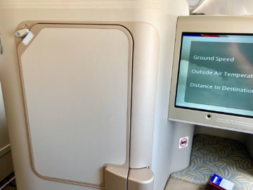 asiana business class a350 900 tisch 1