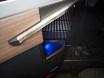 british airways business class a350 1000 staufach wasser