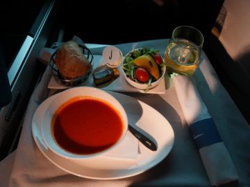 british airways business class a350 1000 tomatensuppe vorspeise
