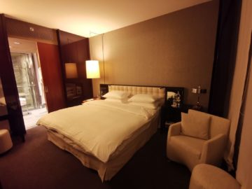 grand hyatt berlin grand king suite schlafzimmer1