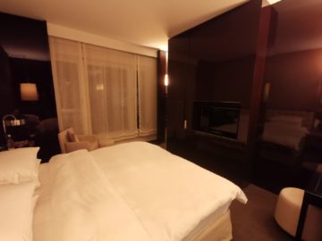 grand hyatt berlin grand king suite schlafzimmer2