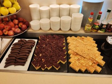 Jet Lounge Wien Kuchen Schokobananen