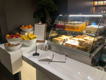Lufthansa Senator Cafe Muenchen Wraps Focaccia