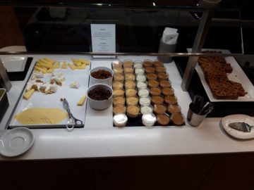 Lufthansa Senator Lounge London Heathrow Dessert Kaese