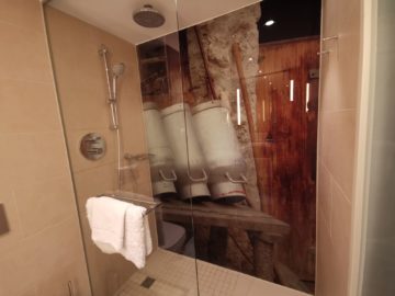 Marriott Muenchen Airport Executive Zimmer Bad3
