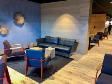 Swiss Alpine Lougne Zurich Sofaecke