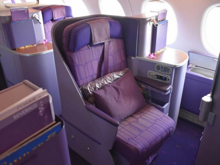 thai airways business class airbus a380 osaka bangkok fensterplatz