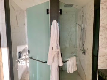 Four Seasons Seoul Dusche Wc 1