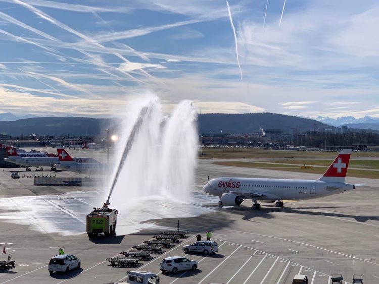 Swiss Airbus A320neo Begruessung