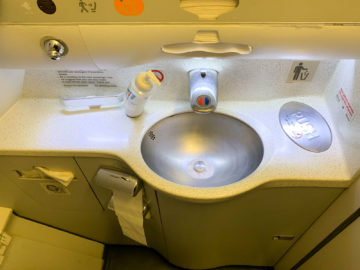 Alitalia Business Class A330 200 Bad 2