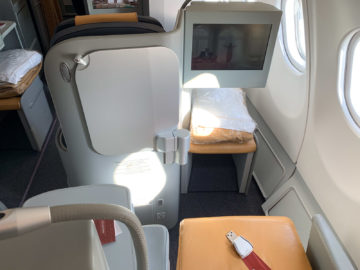 Alitalia Business Class A330 200 Sitz Fenster 1