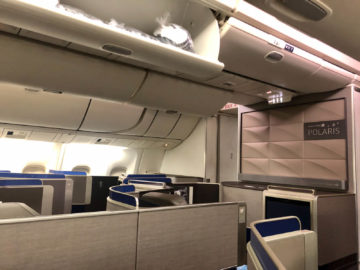 United Airlines Polaris Business Class Boeing 767 300 Overhead Bins